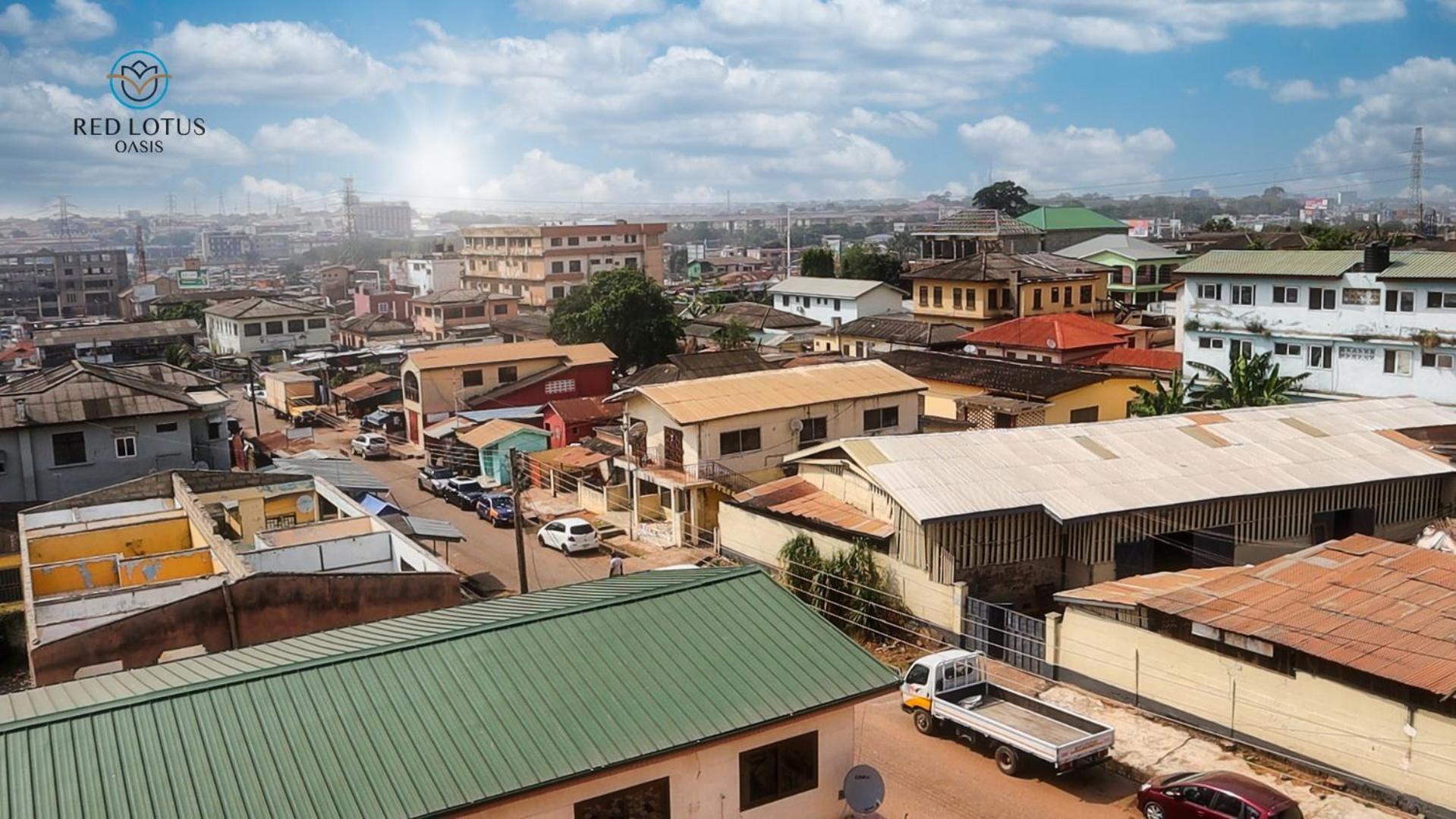 Charming Rooftop Apartments- Strong Wi-Fi & 40Percent Long-Stay Disc- Red Lotus Oasis Accra Exterior photo